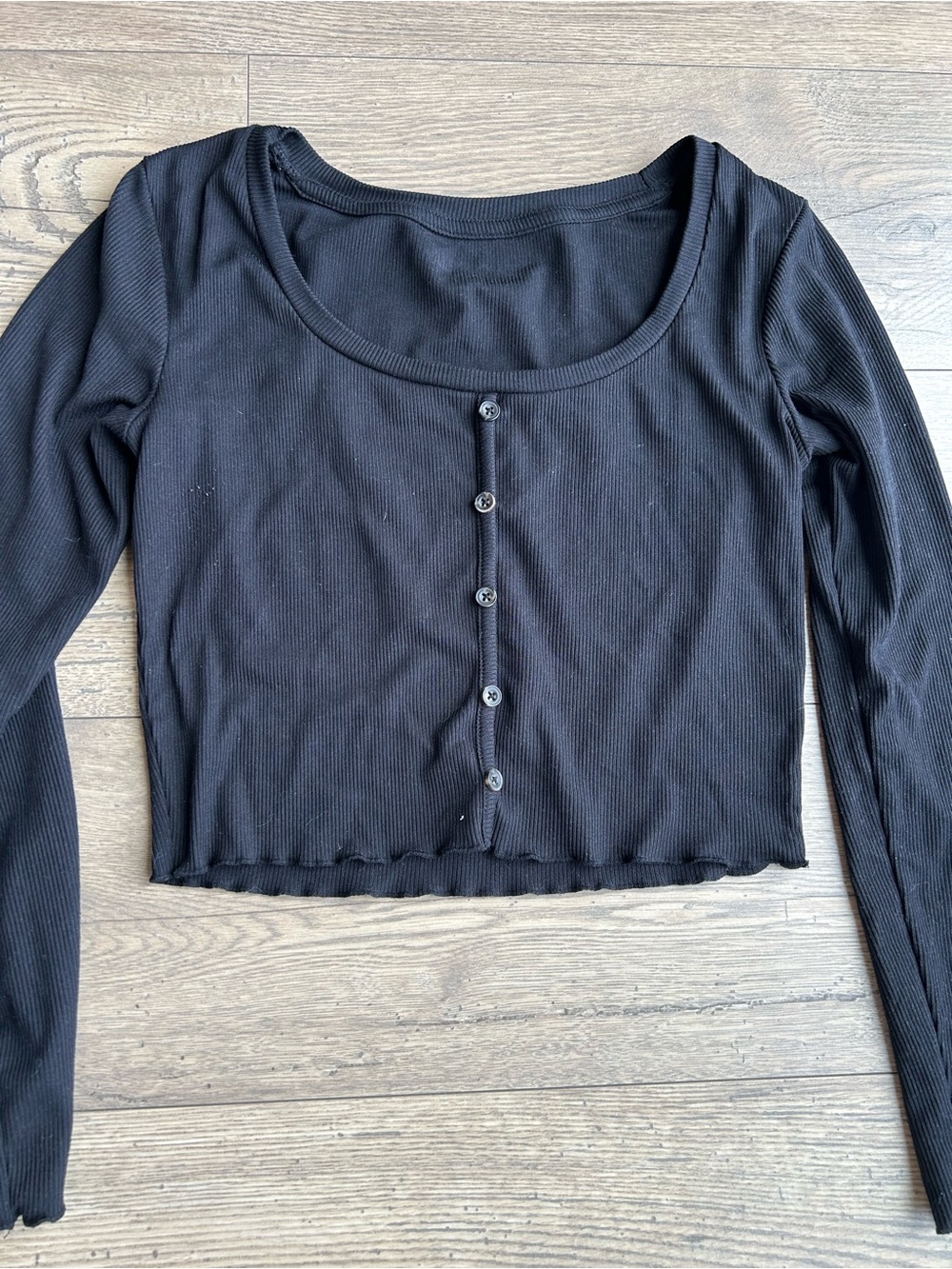 Unbranded Ribbed Long Sleeve Cropped Button-Front Top - Picture 2 of 2